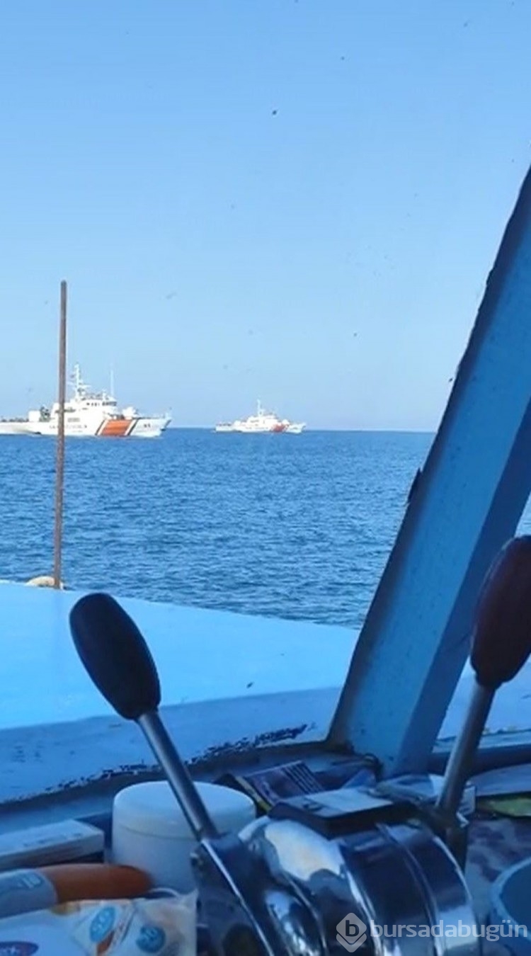 Karadeniz'de yanan gemiden atlayan makinist kayboldu