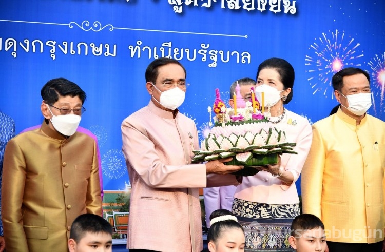 Tayland'da Loy Krathong Festivali kutlandı 
