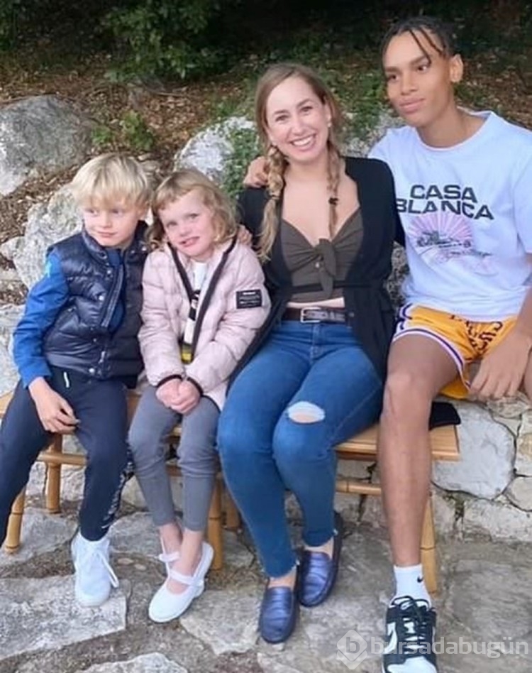 Monaco Prensi Albert'ten evlilik dışı iki çocuğuyla ilk fotoğraf
