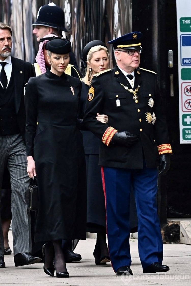 Monaco Prensi Albert'ten evlilik dışı iki çocuğuyla ilk fotoğraf
