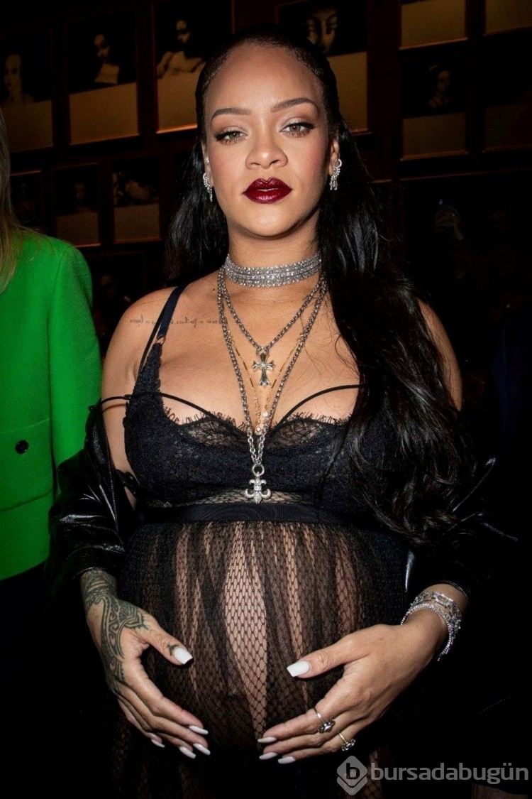Rihanna bebeği hakkında konuştu