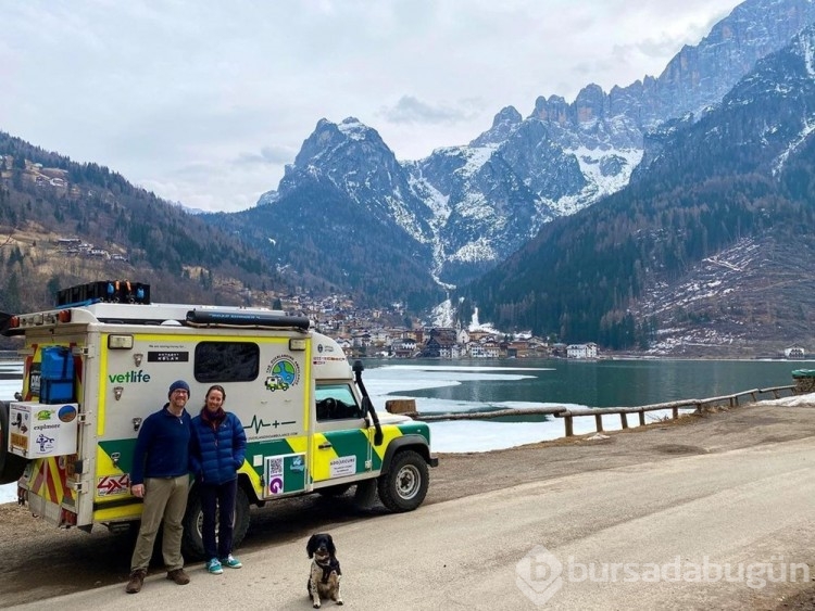 Ambulans ile dünya seyahatine çıkan çift Guinness rekoru kırıyor