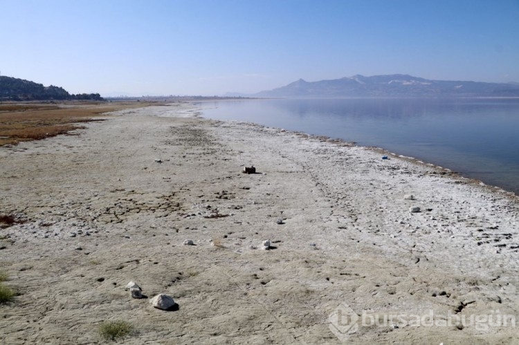 Burdur Gölü'nde iskele 18 metre uzaklaştı!

