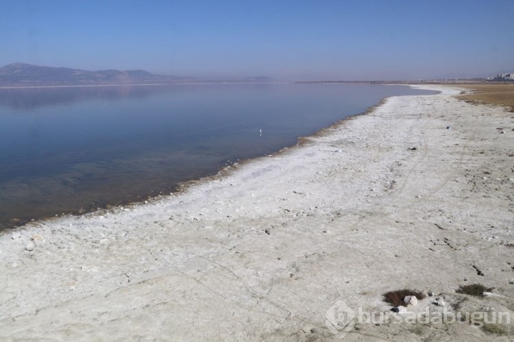 Burdur Gölü'nde iskele 18 metre uzaklaştı!

