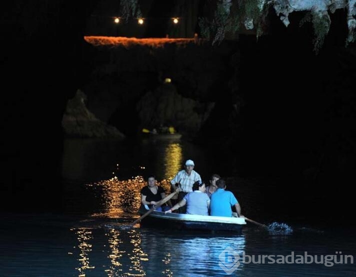 Altınbeşik Mağarası yürüyüş yolu artık daha güvenli
