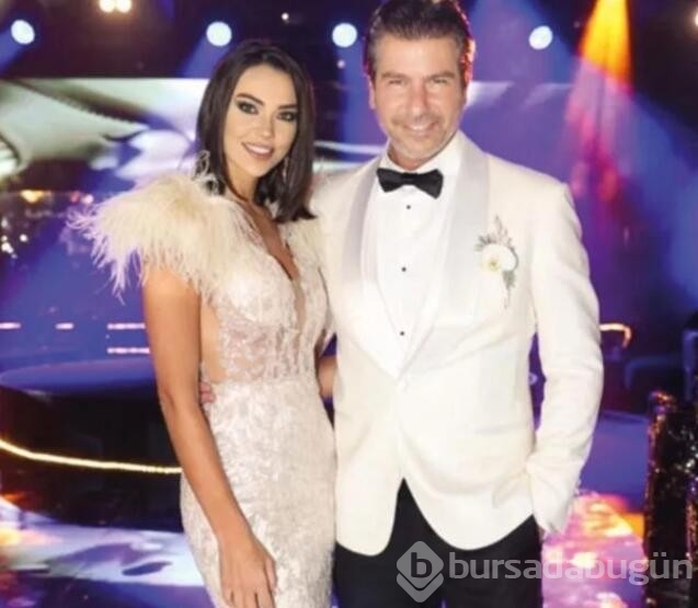 Tuvana Türkay çaldı, İzzet Antebi söyledi
