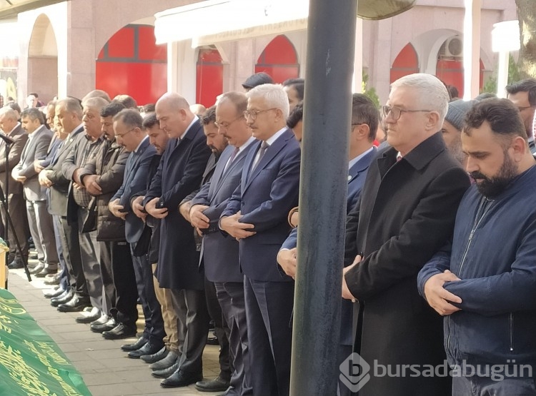 Bursa'da yangında 1'i çocuk 9 kişi hayatını kaybetti! Cenaze törenine Bakan Soylu da katıldı

