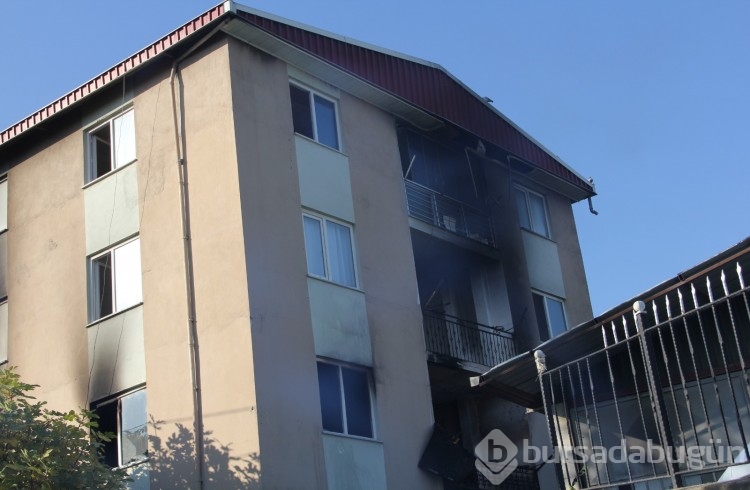 Bursa'da yangında 1'i çocuk 9 kişi hayatını kaybetti! Cenaze törenine Bakan Soylu da katıldı
