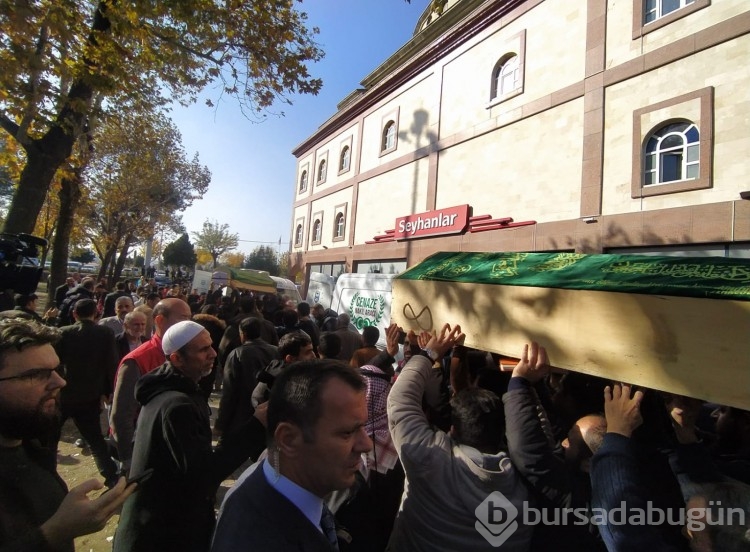 Bursa'da yangında 1'i çocuk 9 kişi hayatını kaybetti! Cenaze törenine Bakan Soylu da katıldı
