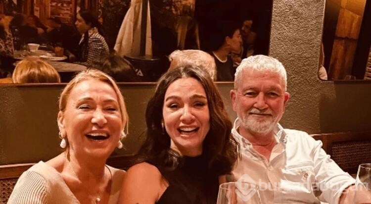 Birce Akalay güzelliğini annesinden almış