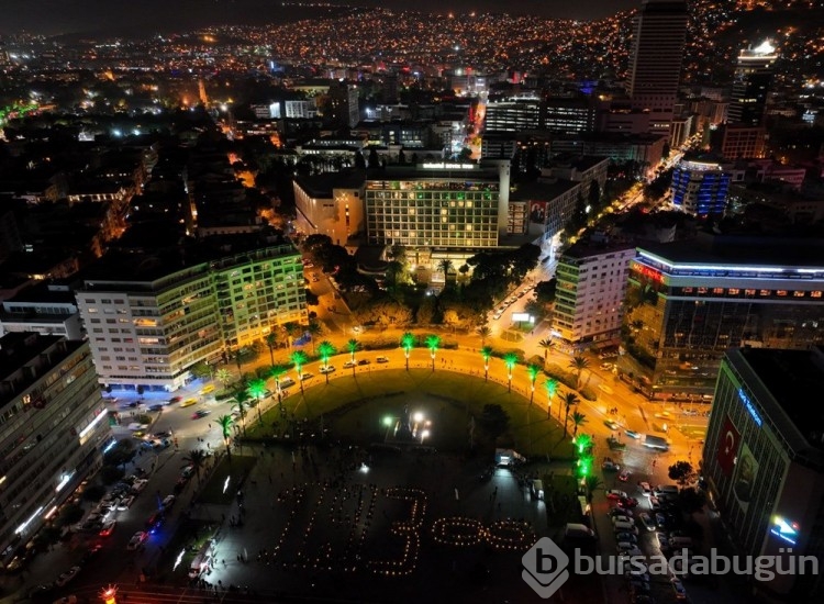 İzmir'de 10 Kasım nöbeti başladı
