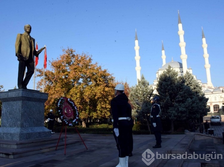 Saat 9'u 5 geçe hayat 1 dakikalığına durdu