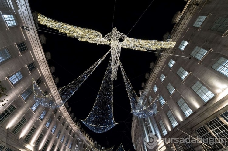 Londra sokakları Noel ve yılbaşı için süslendi
