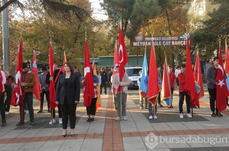 Bursa'da Mustafa Kemal Atatürk özlem ve sevgiyle anıldı 
