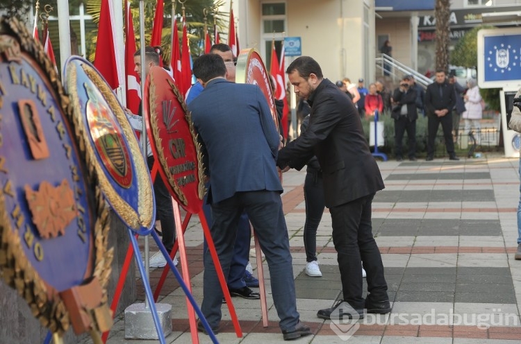 Bursa'da Mustafa Kemal Atatürk özlem ve sevgiyle anıldı 