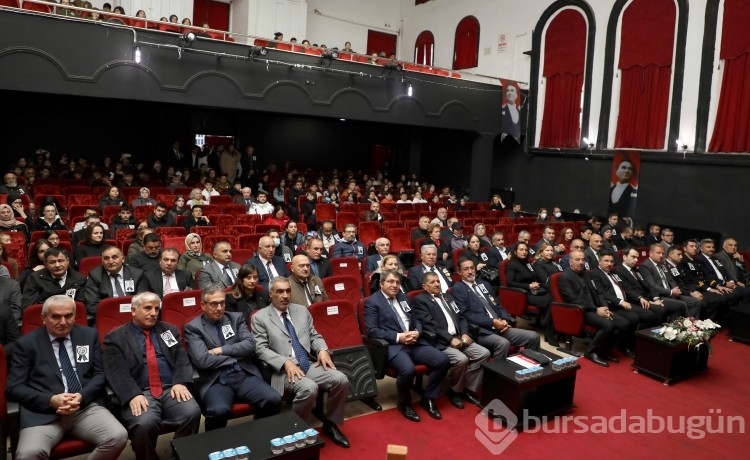 Bursa'da Mustafa Kemal Atatürk özlem ve sevgiyle anıldı 
