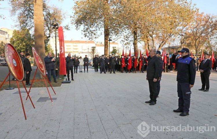 Bursa'da Mustafa Kemal Atatürk özlem ve sevgiyle anıldı 