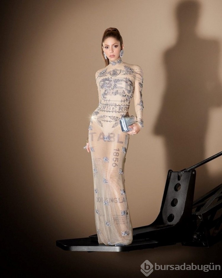 Shakira İngiliz moda markasının yüzü oldu