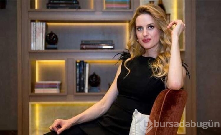Wilma Elles: Arkadaşlarım da aşkım da burada!
