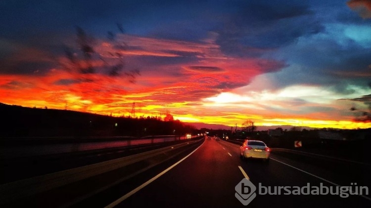 Bursa bu gökyüzüne uyandı
