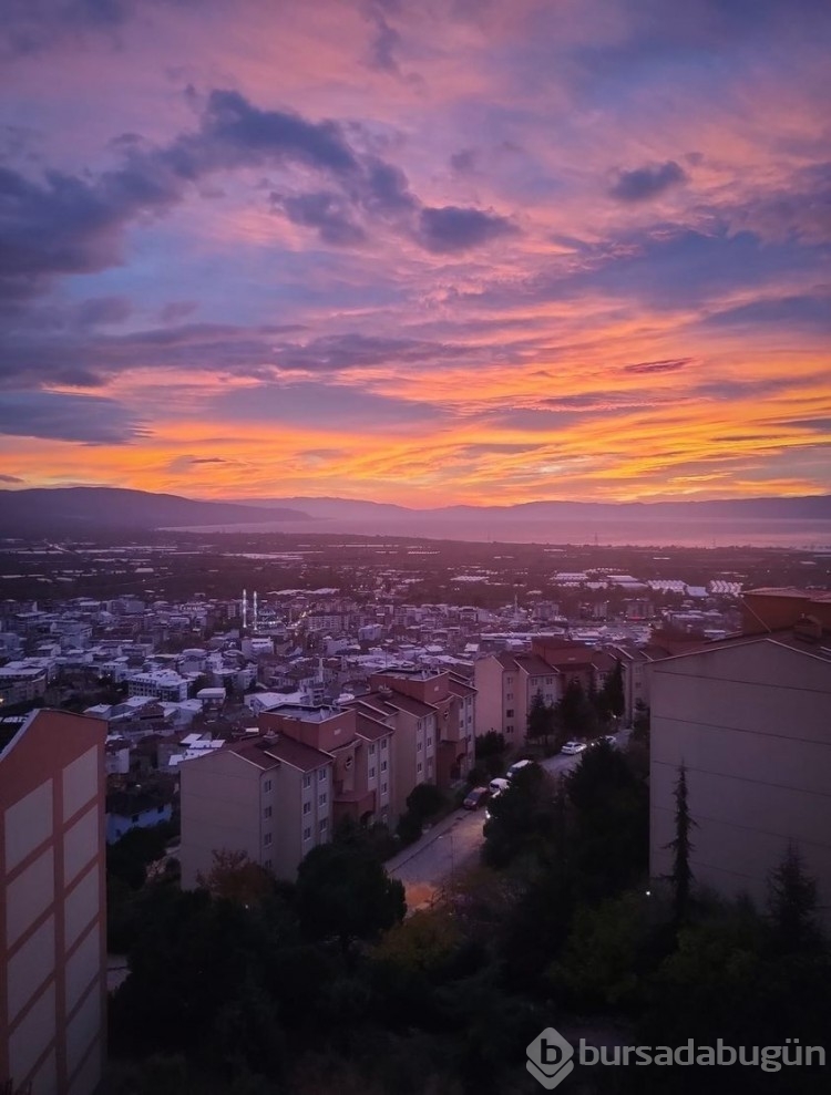 Bursa bu gökyüzüne uyandı