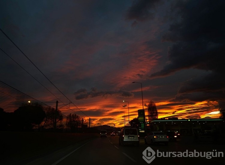Bursa bu gökyüzüne uyandı