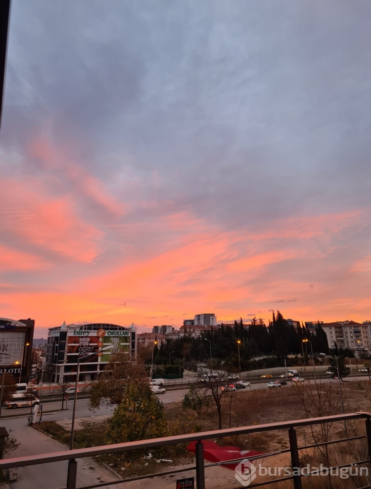 Bursa bu gökyüzüne uyandı