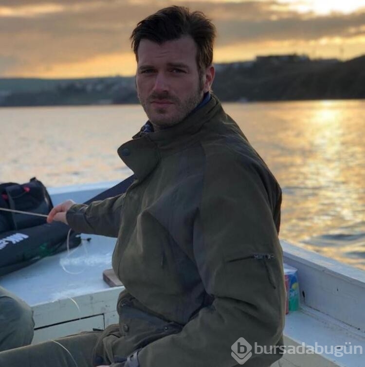 Kıvanç Tatlıtuğ'un dövmesinin sırrı çözüldü
