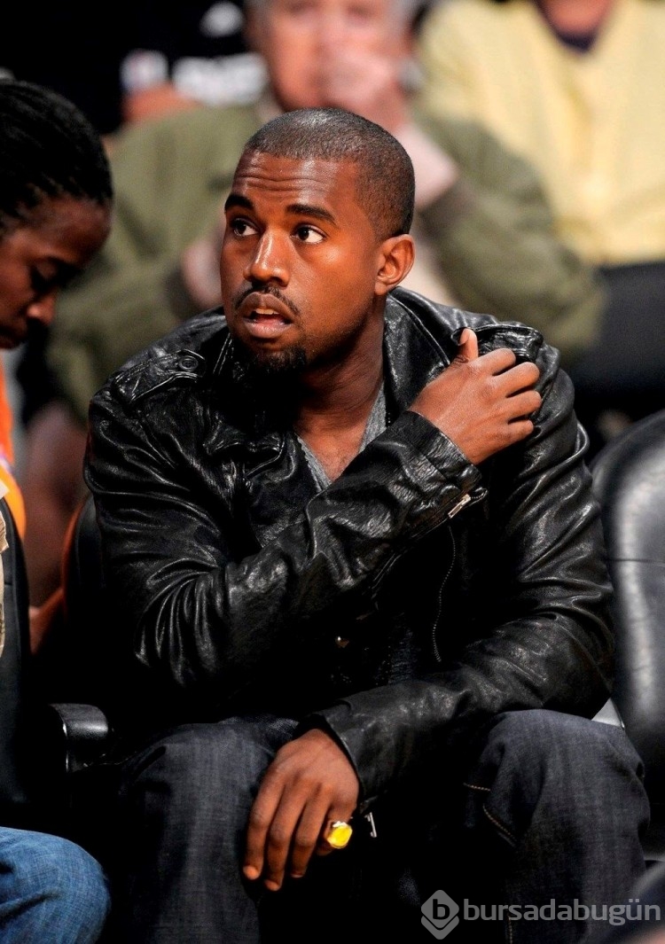 Kanye West Twitter'daki ilk paylaşımıyla eleştiriliyor