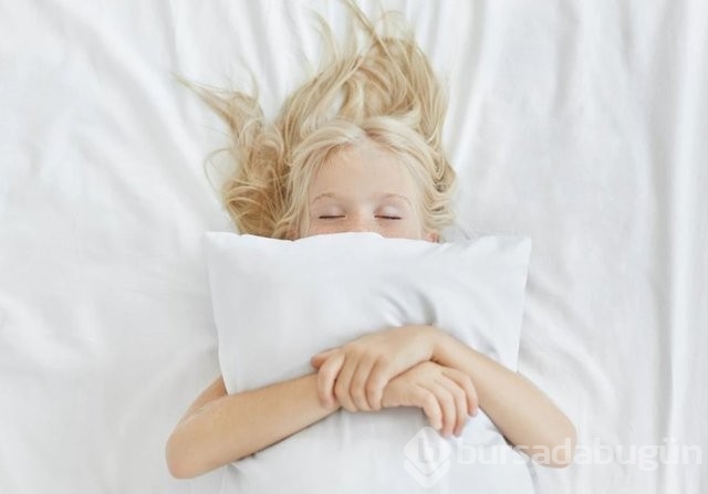 9 yıl boyunca uyuyan kız, uyandığında 21 yaşındaydı!