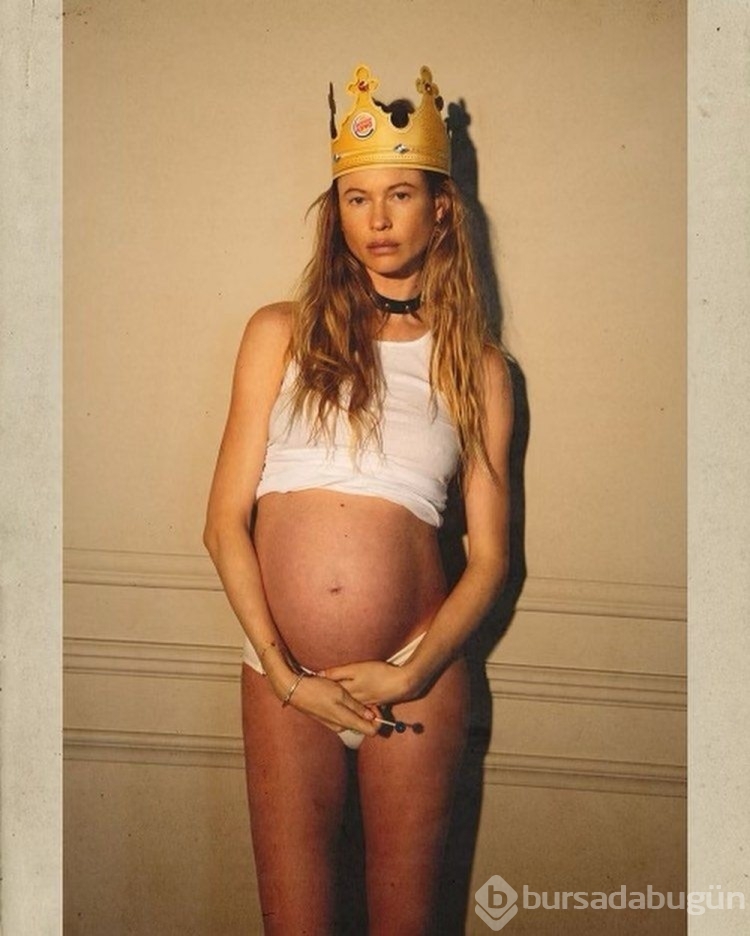 Üçüncü kez hamile olan Behati Prinsloo'dan pozlar