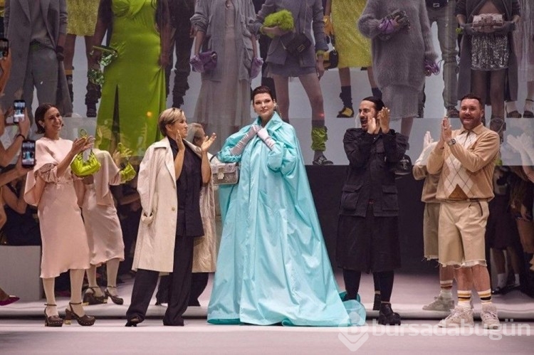 Linda Evangelista, İtalyan moda markası için poz verdi