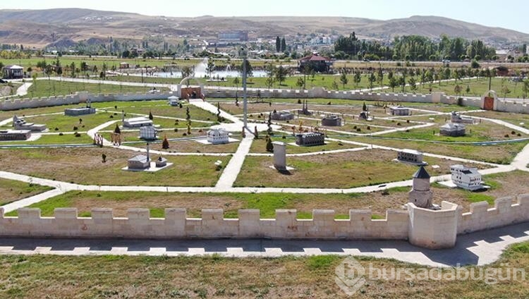 Bin yıllık tarih düşük maliyetle yeniden inşa edildi
