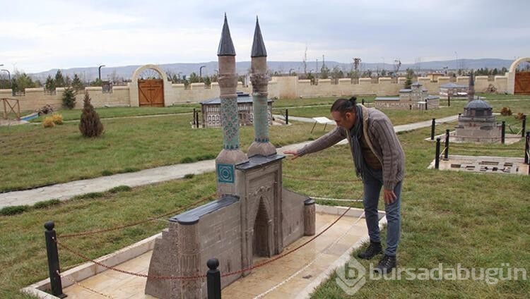 Bin yıllık tarih düşük maliyetle yeniden inşa edildi
