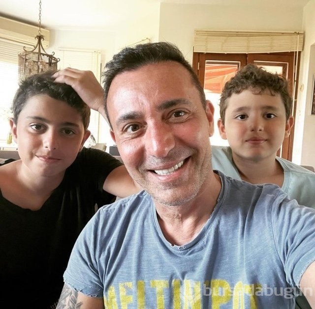 Mustafa Sandal: bazı isimlerin aldığı rakamlara gülesim geliyor
