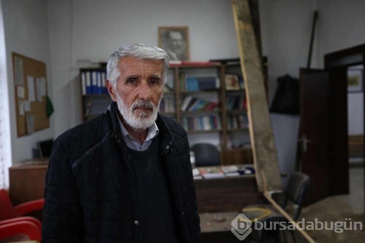 Düzce depreminin ardından toprakta kırılmalar oluştu
