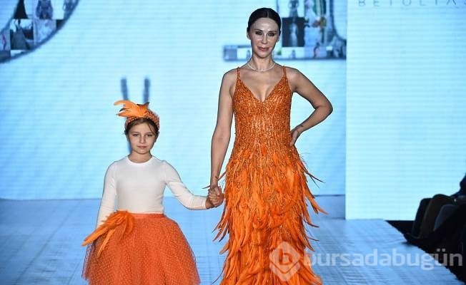 Ünlü mankenlerden Günseli Kato'ya tepki!
