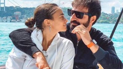 Hande Soral, minik oğluyla alışverişte
