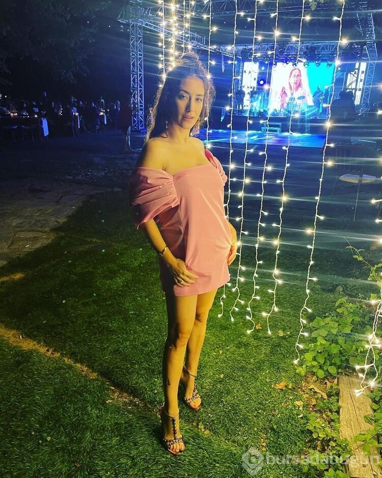 Hazal Kaya'nın isim kararsızlığı
