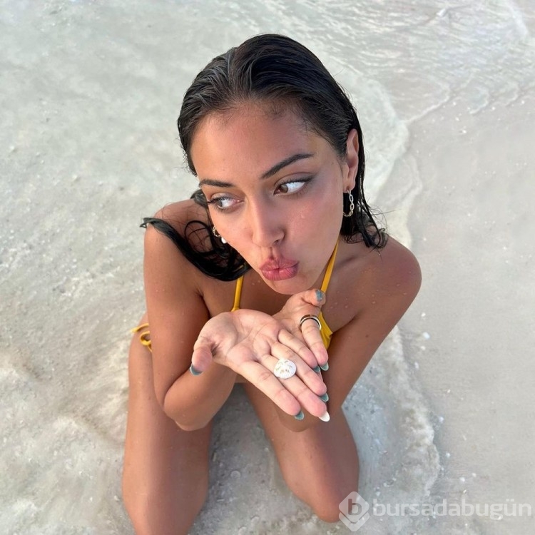 Dele Alli'nin sevgilisi model Cindy Kimberly podyuma çıkacak