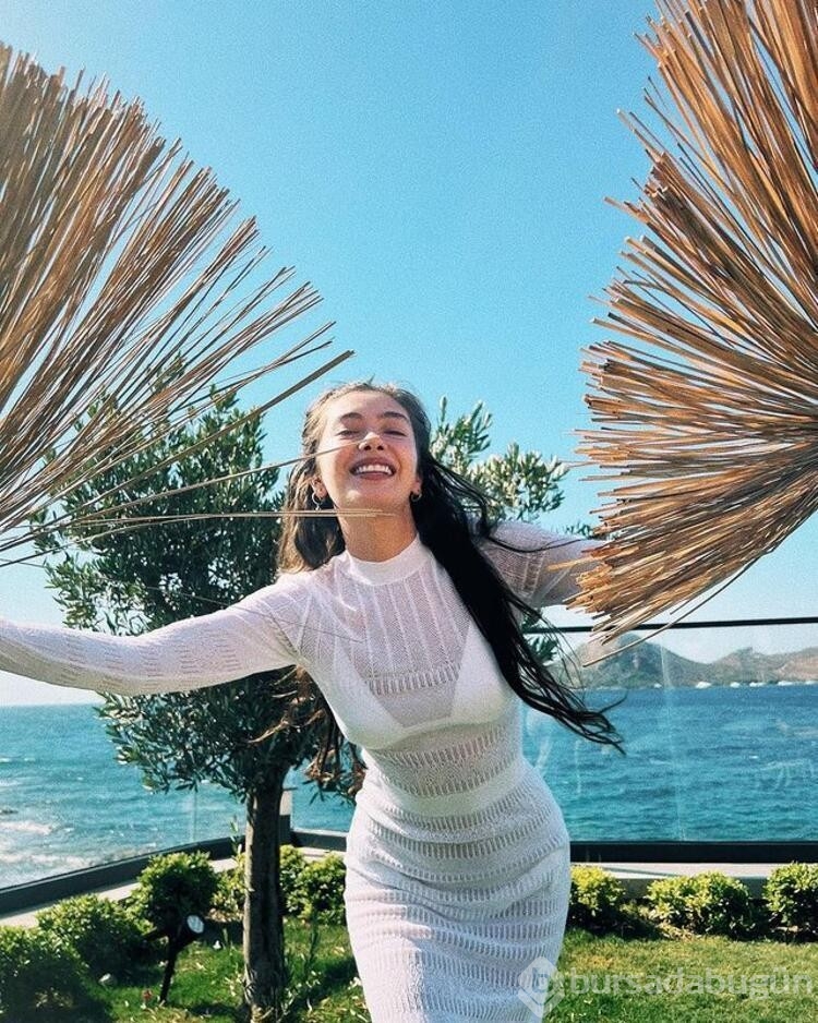 Neslihan Atagül'den cesur pozlar