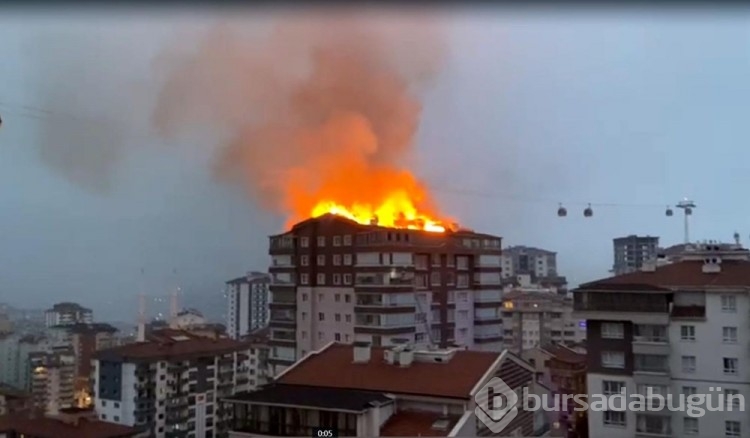 Ankara'da 10 katlı binada yangın paniği