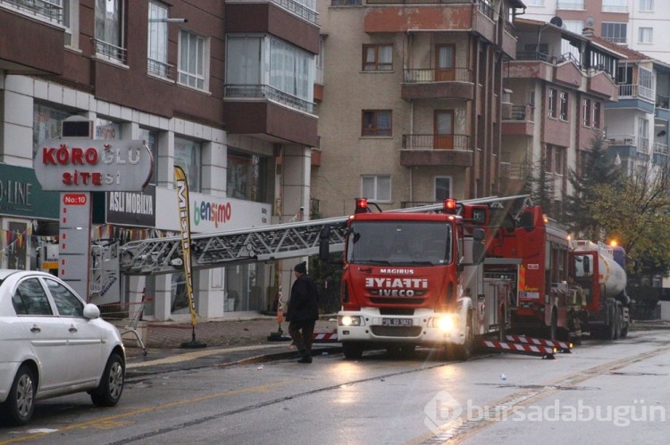 Ankara'da 10 katlı binada yangın paniği