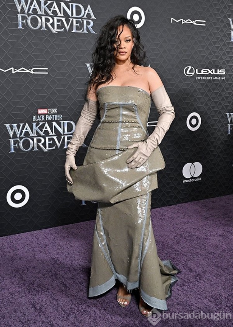 Rihanna'nın Super Bowl performansı belgesel olacak
