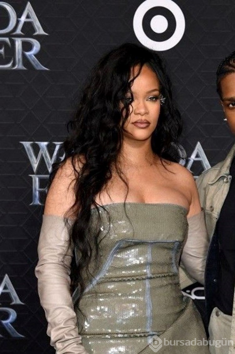 Rihanna'nın Super Bowl performansı belgesel olacak
