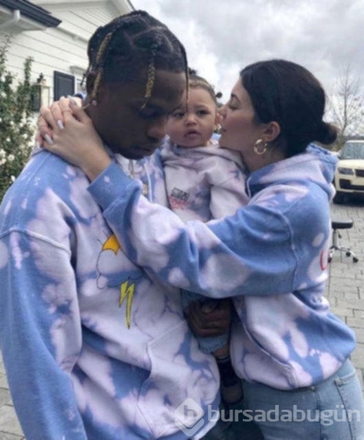 Kylie Jenner bebeğinin adıyla ilgili açıklama yaptı
