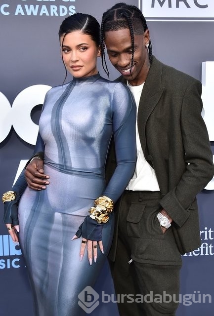 Kylie Jenner bebeğinin adıyla ilgili açıklama yaptı

