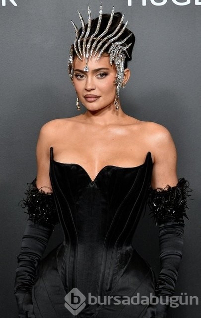 Kylie Jenner bebeğinin adıyla ilgili açıklama yaptı
