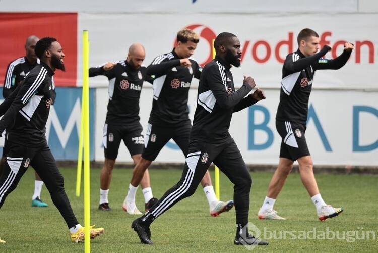 Beşiktaş'dan hangi oyuncu çıkarıldı?