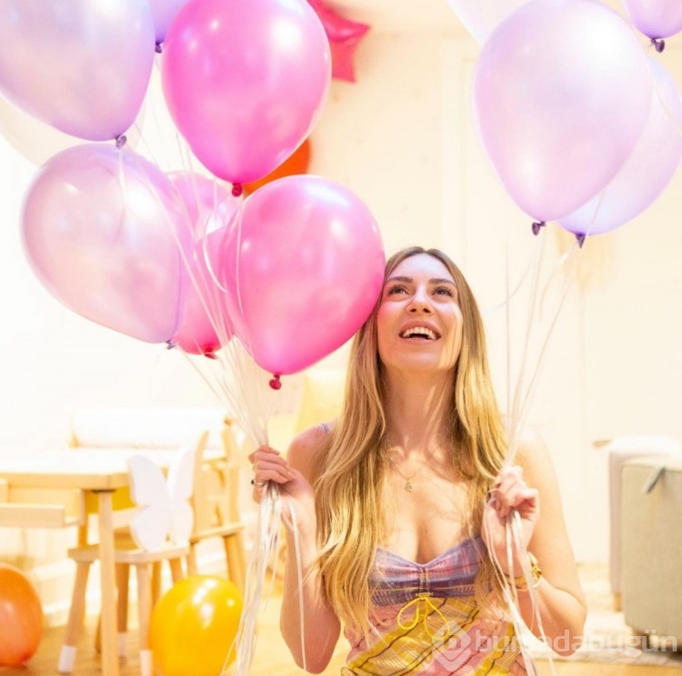 Sinem Kobal'dan yeni pozlar